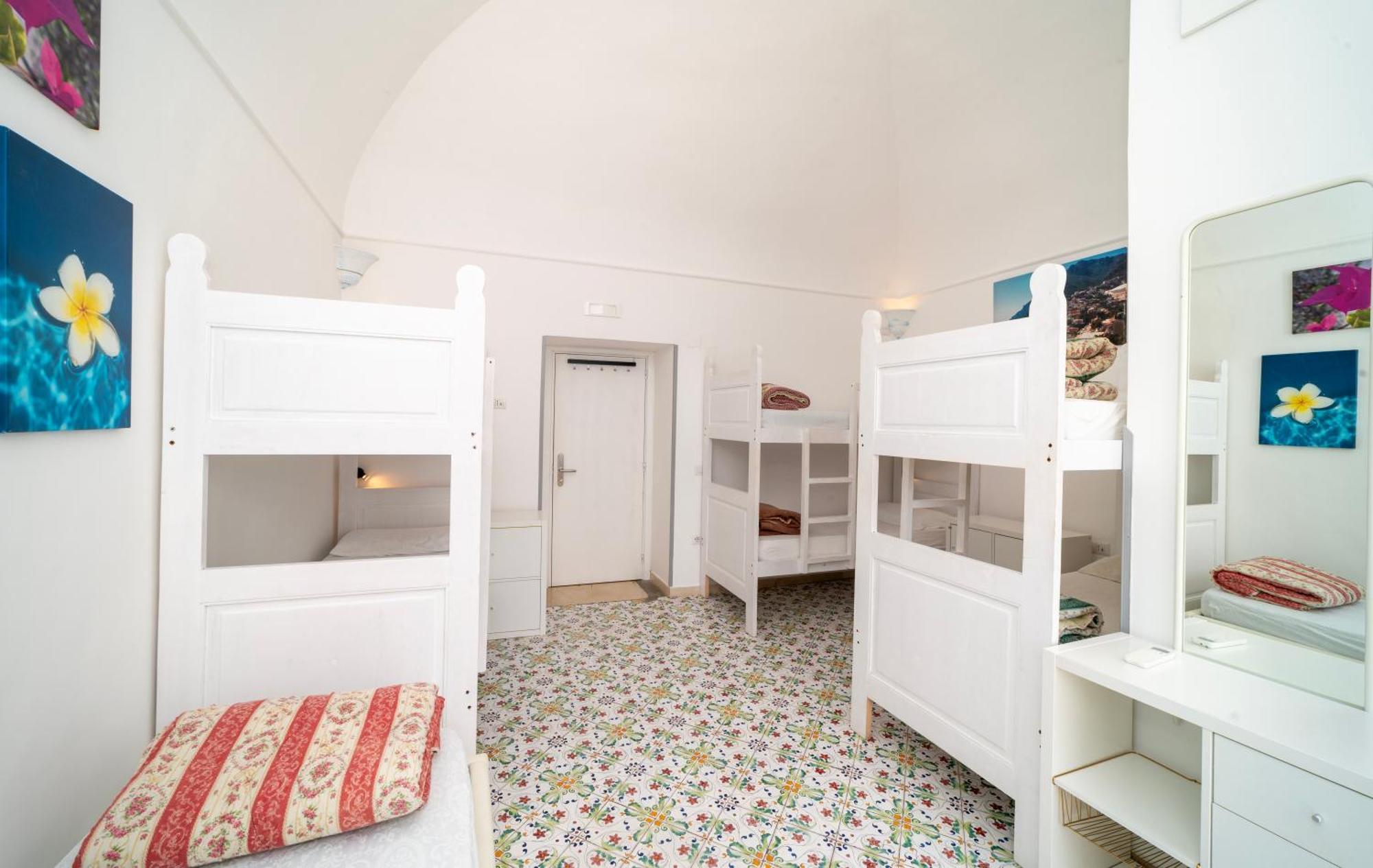 Hostel Brikette Позитано Экстерьер фото